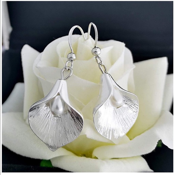 Faux Pearl Flower Petal Hook Earrings - Picture 2 of 4